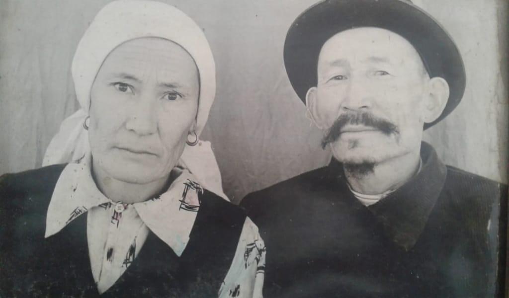 "10 НЕМІСТІ ЖАЙРАТЫП САЛДЫ": "КЕҢЕС ОДАҒЫНЫҢ БАТЫРЫ" АТАҒЫН АЛМАҒАН ҚАЗАҚ