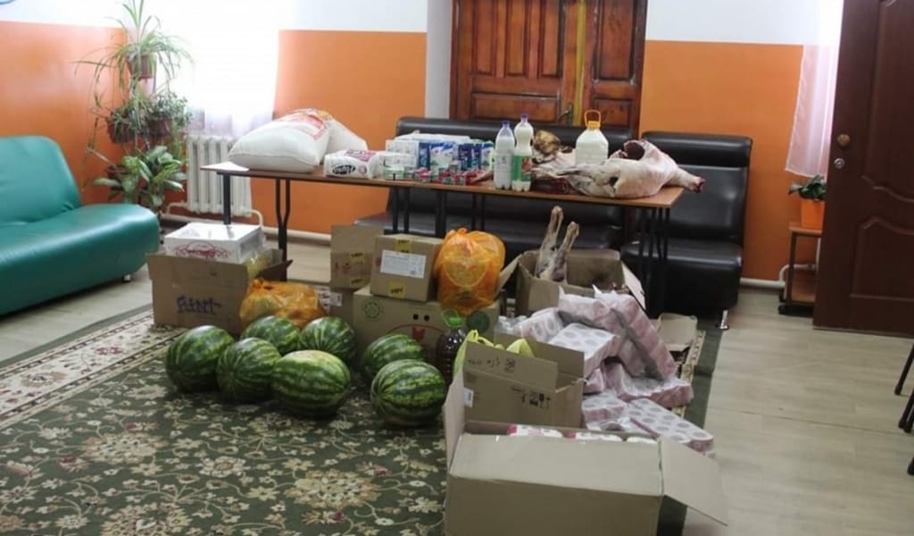 600 МЫҢ ТЕҢГЕ ЖИНАЛДЫ: ДӘРІГЕРЛЕРГЕ АЗЫҚ-ТҮЛІК ТАРАТЫЛДЫ