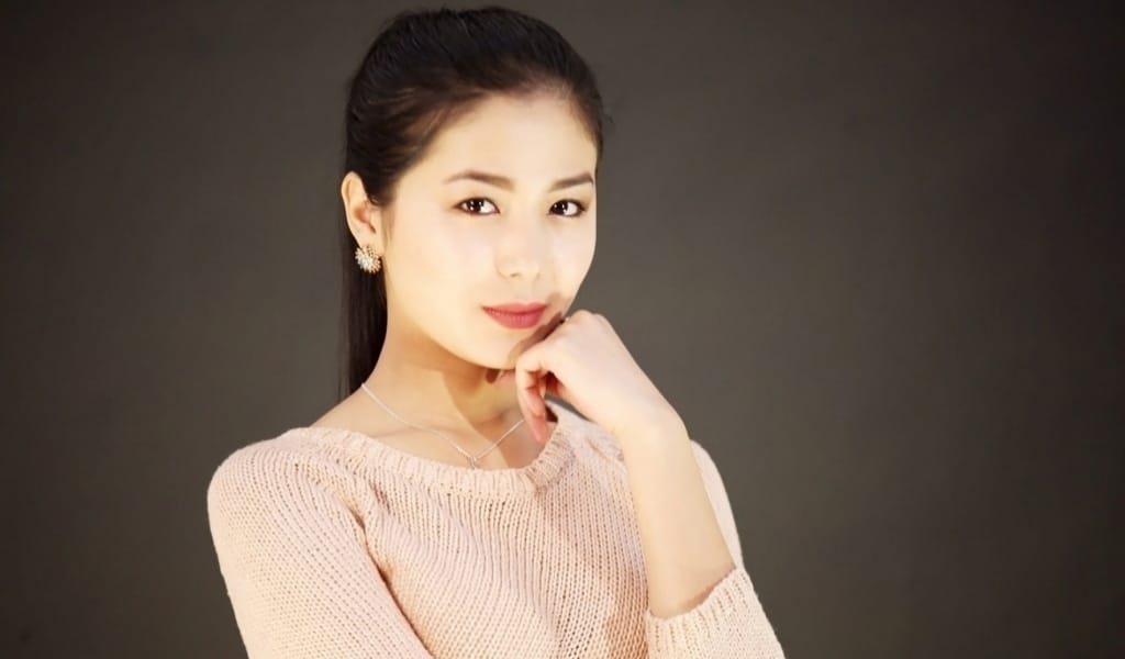 МҰҚАҒАЛИДЫҢ 300 ӨЛЕҢІН ЖАТҚА БІЛЕДІ: АРМАНЫ АСҚАҚ АЙЗАДА