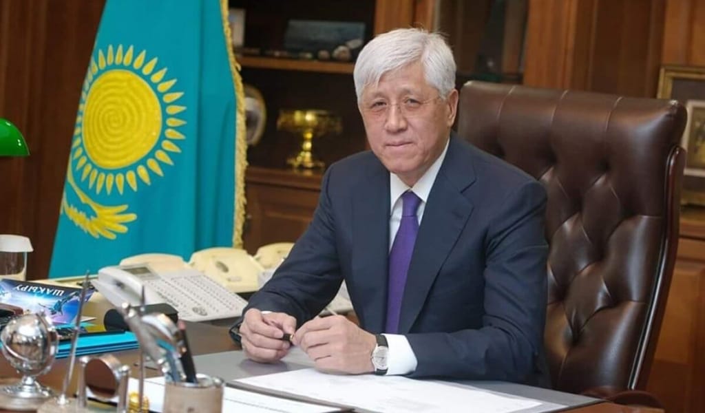 "НИЕТТЕРІҢІЗ ҚАБЫЛ БОЛСЫН!": АМАНДЫҚ БАТАЛОВ ҚҰРБАН АЙТ МЕРЕКЕСІМЕН ҚҰТТЫҚТАДЫ