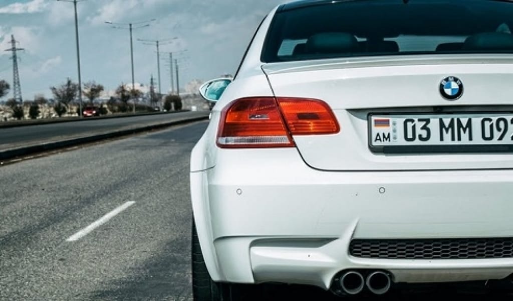 "ТӨЛЕУДІҢ ҚАЖЕТІ ЖОҚ": АРМЕНИЯДАН ӘКЕЛІНГЕН КӨЛІК ИЕЛЕРІНІҢ НАЗАРЫНА!