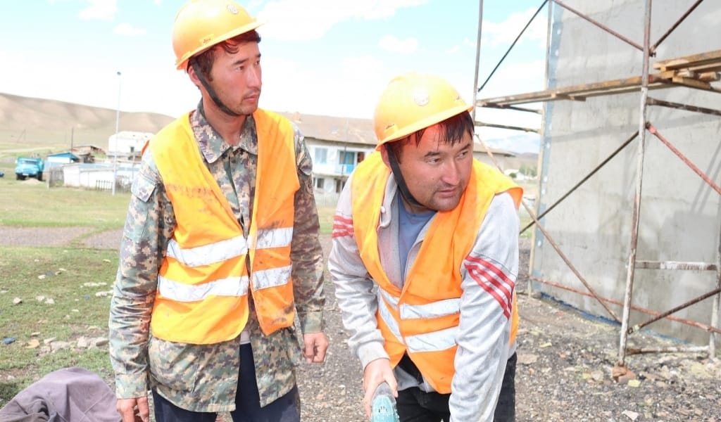 КЕГЕН АУДАНЫНДА ЕКІ МӘДЕНИЕТ ҮЙІ КҮРДЕЛІ ЖӨНДЕУДЕН ӨТІП ЖАТЫР