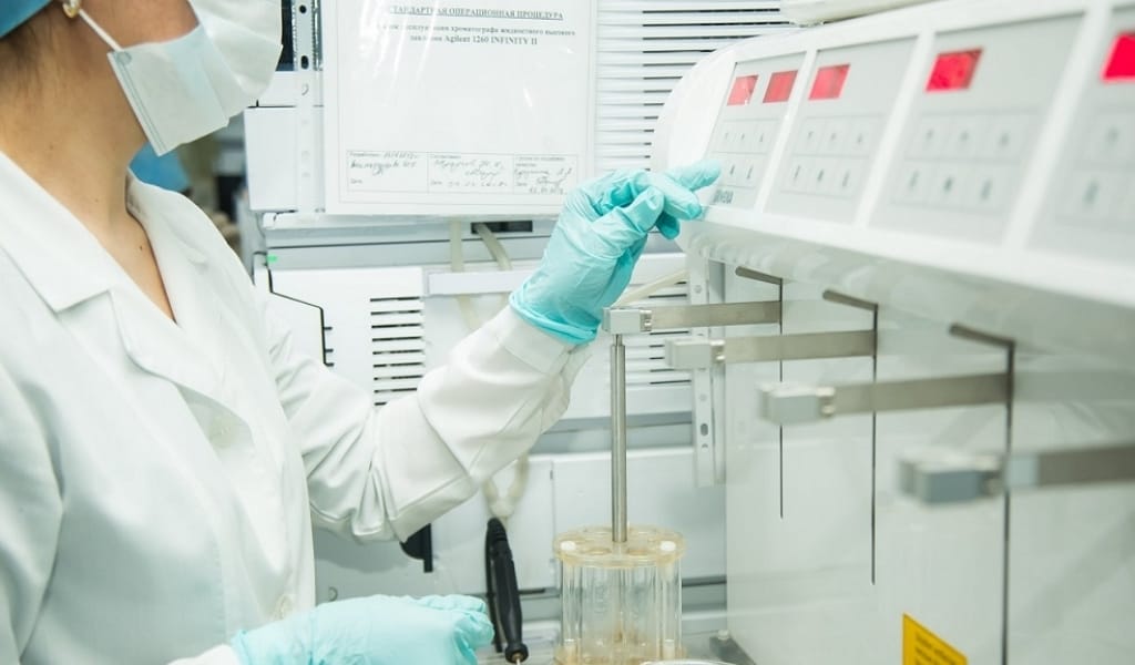 КОРОНАВИРУСҚА ҚАРСЫ ОТАНДЫҚ ВАКЦИНА ЗЕРТТЕУДЕН СӘТТІ ӨТТІ