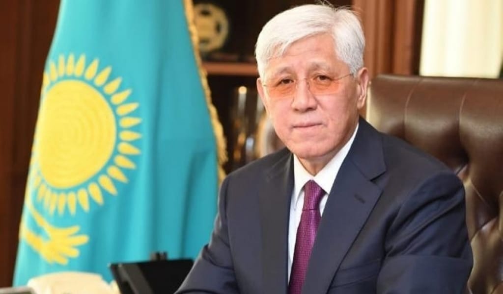 "БОЛАШАҚ ҮШІН": АМАНДЫҚ БАТАЛОВ ПАРТИЯЛЫҚ ПРАЙМЕРИЗГЕ ҚАТЫСУҒА ШАҚЫРДЫ