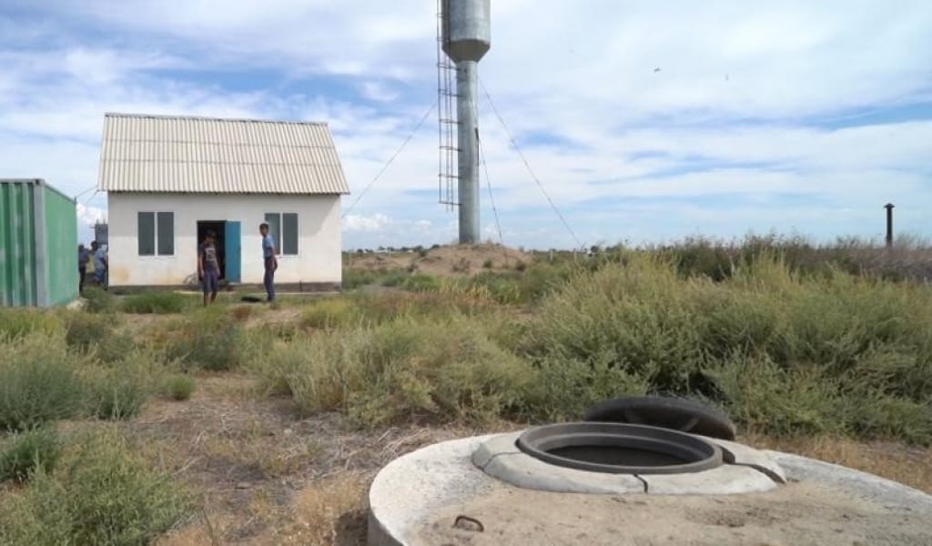 ҚАРАТАЛ АУДАНЫНДА ЖҮЗГЕ ТАРТА ОТБАСЫ ЖАЛҒЫЗ ҚҰДЫҚТАН СУ ІШІП ОТЫР
