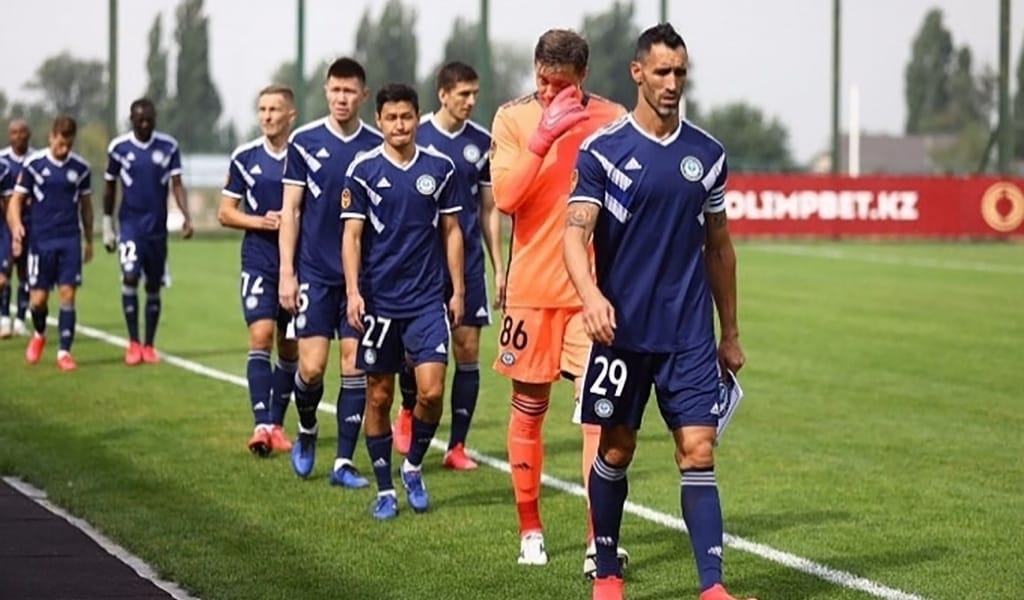 "КОРРУПЦИЯ БЕЛЕҢ АЛҒАН": ҚАЗАҚ ФУТБОЛЫНДАҒЫ АСТЫРТЫН ФАКТОРЛАР