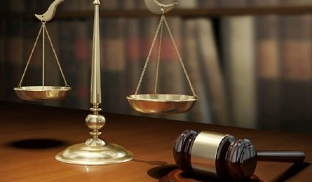 ҰЙҒЫР АУДАНДЫҚ СОТЫНЫҢ СУДЬЯСЫ ПАРА АЛУ КҮДІГІНЕ ІЛІКТІ