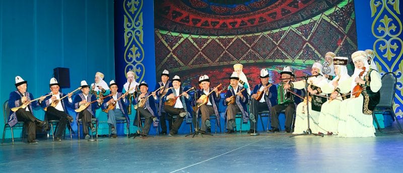 Қарттардың да өнерге бар таласы