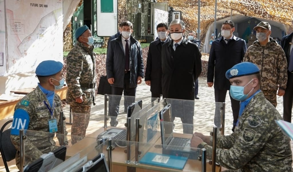 БАС ҚОЛБАСШЫ ҚАСЫМ-ЖОМАРТ ТОҚАЕВ ӘСКЕРИЛЕР АЛДЫНДА СӨЗ СӨЙЛЕДІ