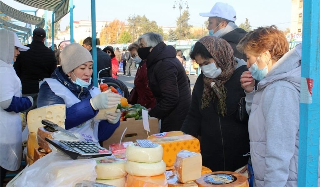 "АЛМАТЫЛЫҚТАР АУЫЛДЫҢ ДӘМІН ӘБДЕН САҒЫНҒАН": ЕКІ КҮНДІК ЖӘРМЕҢКЕ