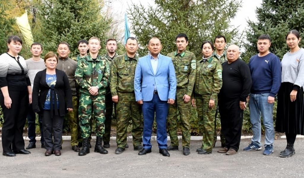 БІЛЕ ЖҮРІҢІЗ: ҚАЗАН АЙЫНЫҢ ҮШІНШІ ЖЕКСЕНБІСІ - ОРМАНШЫЛАР МЕРЕКЕСІ