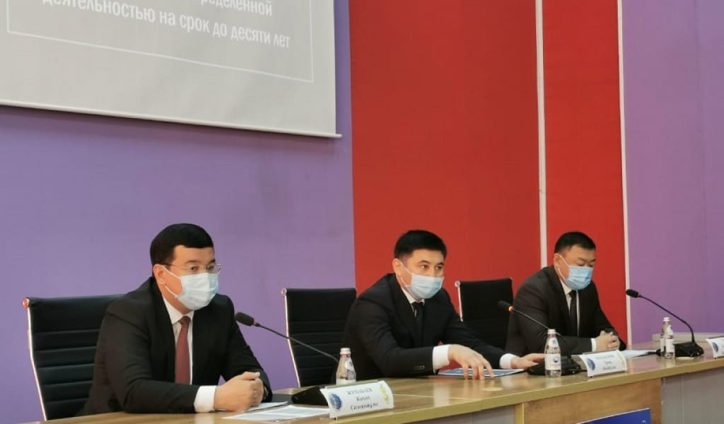 ҚЫЗМЕТКЕРГЕ СЫЙЛЫҚ БЕРУГЕ БОЛА МА? ЗАҢДАҒЫ ӨЗГЕРІСТЕР ТҮСІНДІРІЛДІ