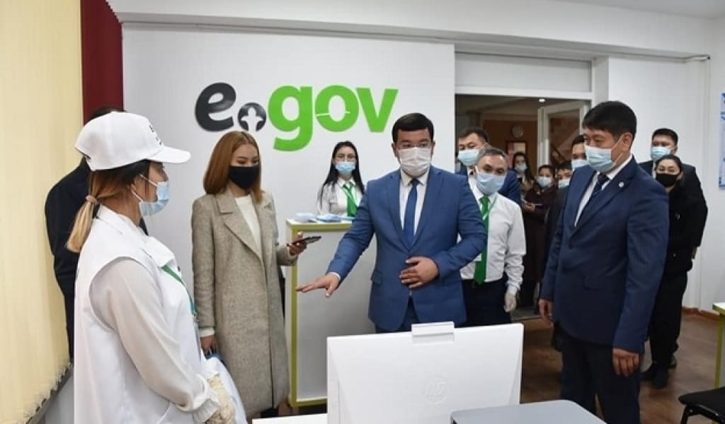 ЖУРНАЛИСТЕР ЕЛ БОЙЫНША ЕҢ ҰЗЫН КӨШЕСІ БАР ШАҺАРДЫ АРАЛАДЫ