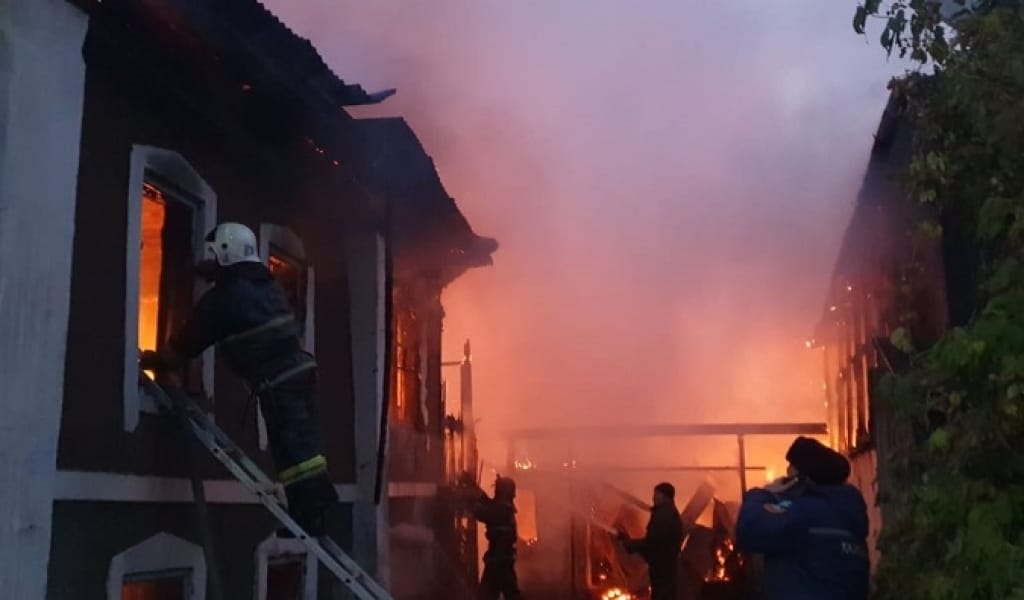 ЕҢБЕКШІҚАЗАҚ АУДАНЫНДА ҮЙ ӨРТЕНІП, 63 ЖАСТАҒЫ ЕР АДАМ ҚАЗА ТАПТЫ