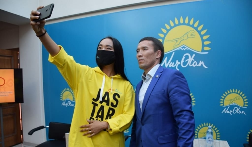 АЛМАТЫ ОБЛЫСЫНЫҢ ЖАСТАРЫ ТАНЫМАЛ СПОРТШЫЛАРМЕН КЕЗДЕСТІ