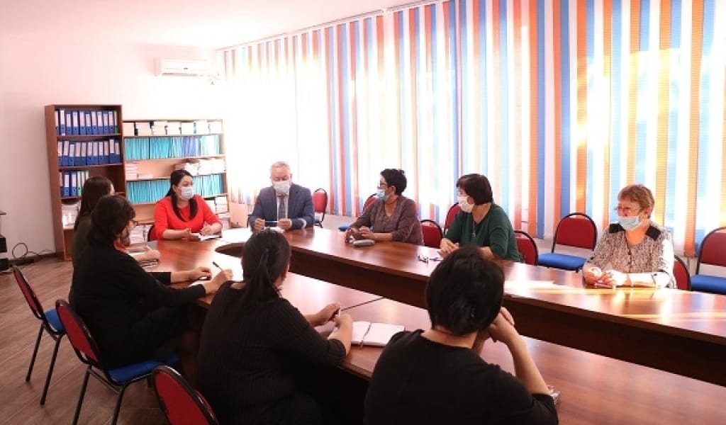 ҮЙ ЖАҒДАЙЫНДА ӘЛЕУМЕТТІК ҚЫЗМЕТ КӨРСЕТУ ЖОЛДАРЫ ТҮСІНДІРІЛДІ