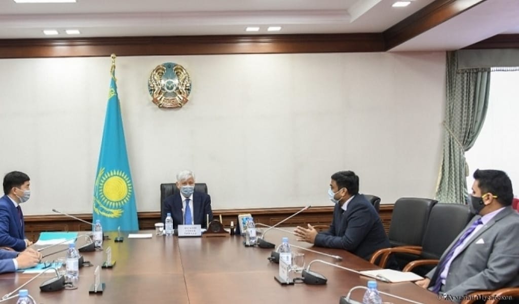 АМАНДЫҚ БАТАЛОВ ҮНДІСТАНДЫҚ ИНВЕСТОРЛАРМЕН КЕЛІСІМШАРТҚА ОТЫРДЫ