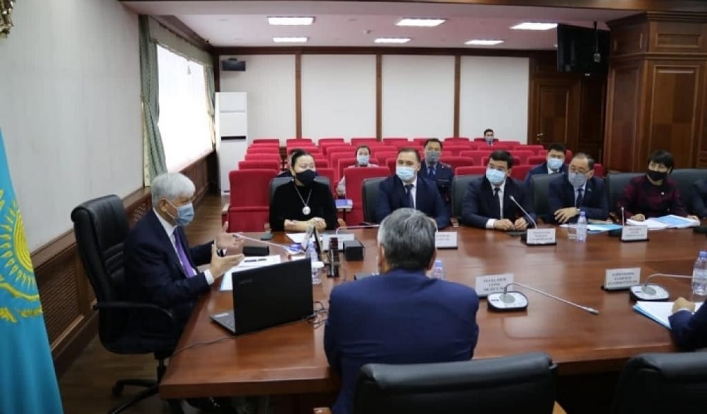 ЖЕМҚОРЛЫҚҚА ҚАРСЫ ҚЫЗМЕТ ӨКІЛДЕРІ ОБЛЫС АКТИВІМЕН КЕЗДЕСТІ