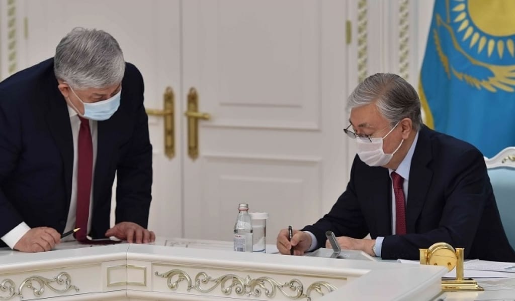 ПРЕЗИДЕНТ: "АСЫҒЫСТЫҚ БҮКІЛ МӘДЕНИЕТІМІЗГЕ ЗИЯН КЕЛТІРУІ МҮМКІН"