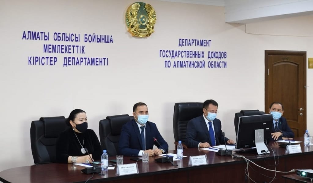 САЛЫҚ ӨКІЛДЕРІМЕН ЖЕМҚОРЛЫҚҚА ҚАРСЫ КҮРЕС МӘСЕЛЕСІ ТАЛҚЫЛАНДЫ