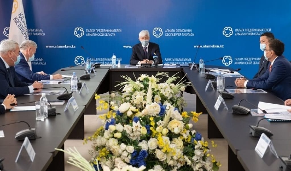 АЛМАТЫНЫҢ АЙНАЛАСЫН ДАМЫТУ: АМАНДЫҚ БАТАЛОВ ЖАҢА ЖОБАНЫ КӨРДІ