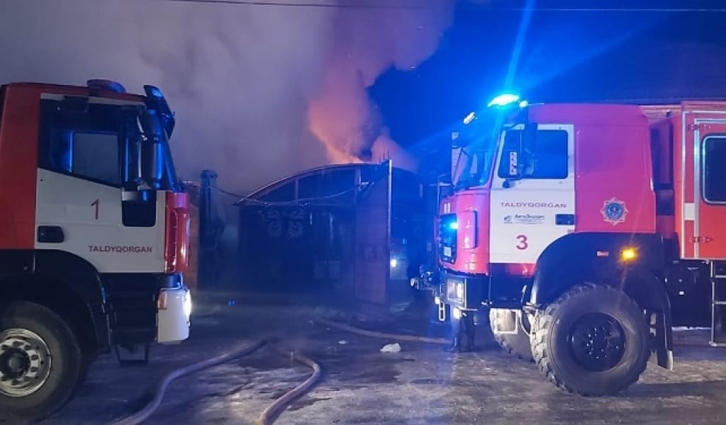 ТАЛДЫҚОРҒАНДА КӨПШІЛІК МАҚТАЙТЫН ҚОҒАМДЫҚ МОНША ОТҚА ОРАНДЫ