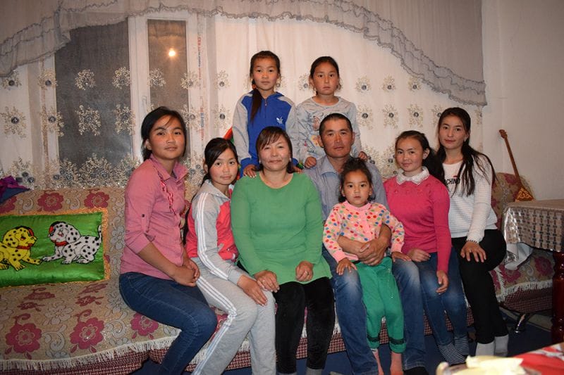 Жеті қыз - аспандағы жұлдыз, жағадағы құндыз