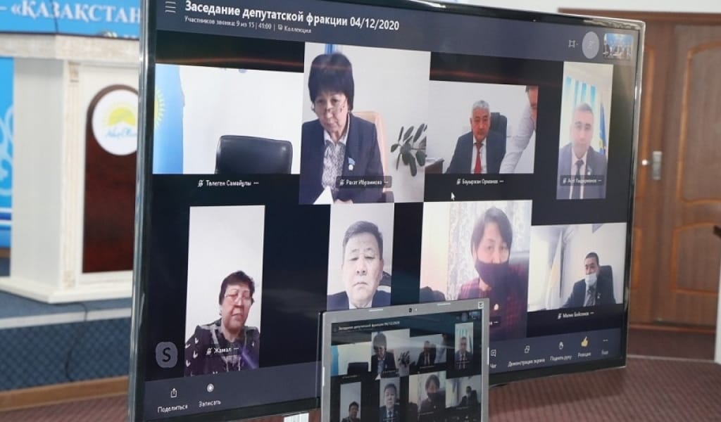 "NUR OTAN" ПАРТИЯСЫНДА ТҰРҒЫН ҮЙ КЕЗЕГІНДЕГІ КЕМШІЛІКТЕР АЙТЫЛДЫ