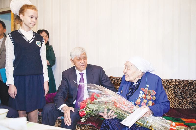 Ардагерлерге құрмет көрсетті