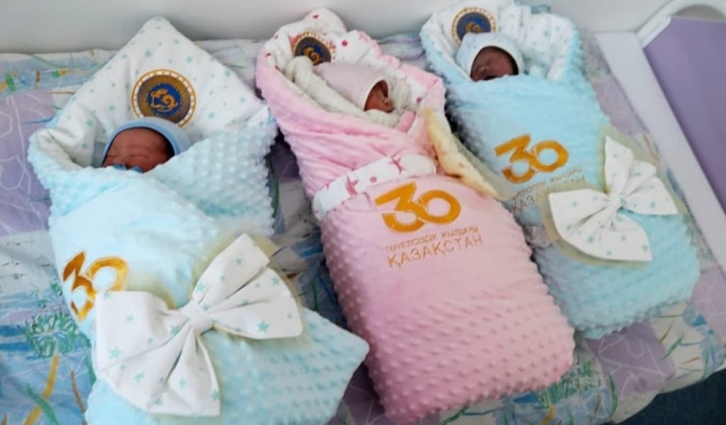 ТӘУЕЛСІЗДІК КҮНІ ТУҒАН СӘБИЛЕРГЕ ӘКІМДІК ЕРЕКШЕ СЫЙ ЖАСАДЫ