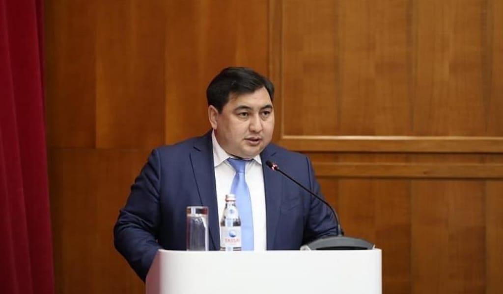 АЛАШ ПЕН АБАЙ МЕМҚЫЗМЕТШІЛЕРДІҢ РУХАНИ БАҒДАРЫ БОЛУЫ ҚАЖЕТ