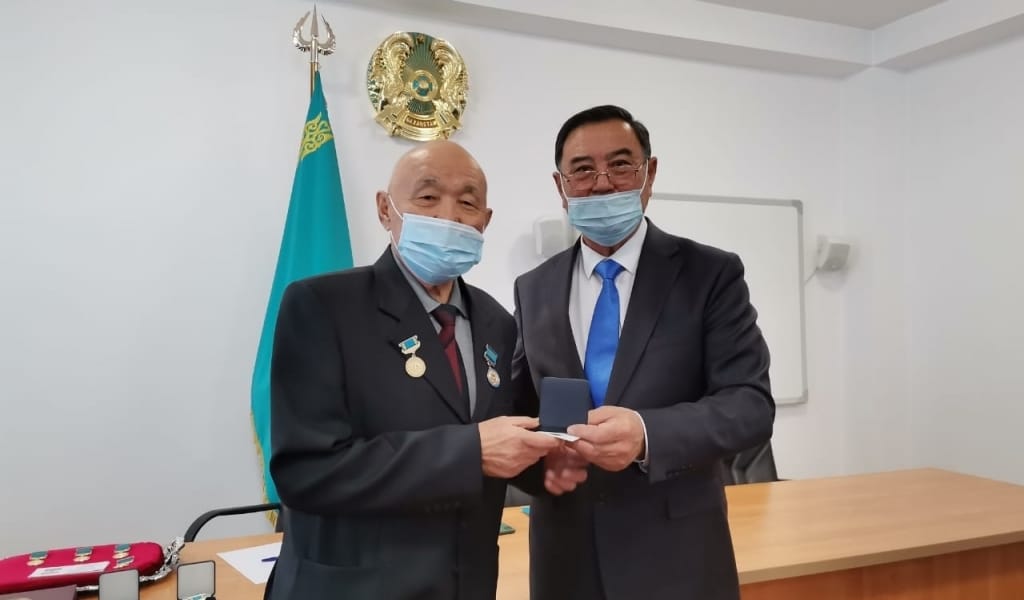 ЕҢБЕКТЕРІ ЕЛЕНДІ