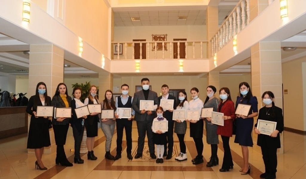 "МЕН ҚАЗАҚША СӨЙЛЕЙМІН" БАЙҚАУЫНЫҢ ЖЕҢІМПАЗДАРЫ АНЫҚТАЛДЫ