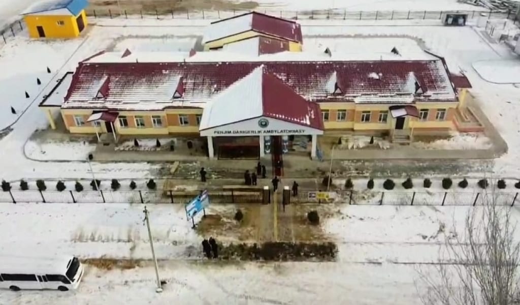 ЖАРКЕНТ ӨҢІРІНЕ КҮНІНЕ 50 АДАМ ҚАБЫЛДАЙТЫН АМБУЛАТОРИЯ САЛЫНДЫ