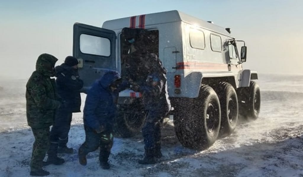 АЛМАТЫ ОБЛЫСЫНДА АЯЗДА ЖОЛДА ҚАЛЫП ҚОЙҒАН 12 АДАМ ҚҰТҚАРЫЛДЫ