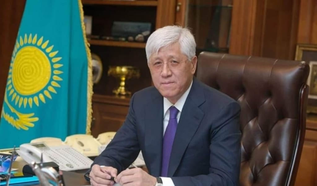 АМАНДЫҚ БАТАЛОВ РОЖДЕСТВО МЕРЕКЕСІНЕ ОРАЙ ІЗГІ ТІЛЕГІН БІЛДІРДІ