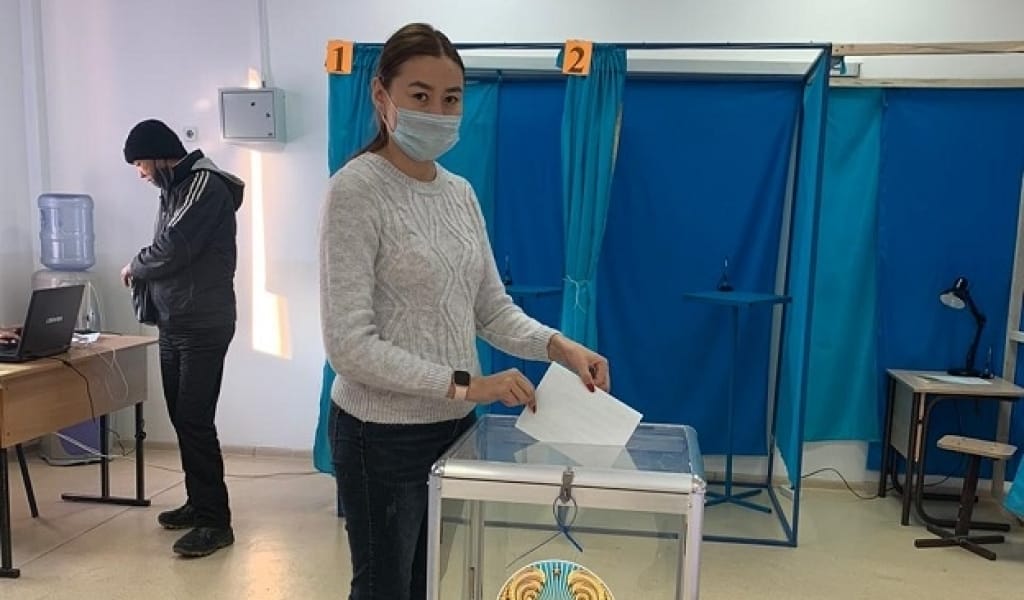 ТӘУЕЛСІЗДІКПЕН ҚҰРДАС ҚЫЗ: "ТАҢДАУ ЖАСАЙТЫН ОСЫ КҮНДІ АСЫҒА КҮТТІМ"