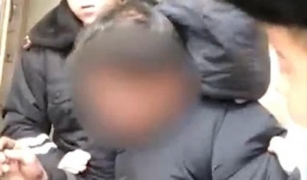 "АЛТЫН ОРДА" БАЗАРЫНДА АЛТЫН-КҮМІС ҰРЛАЙТЫН КҮДІКТІ ҚОЛҒА ТҮСТІ