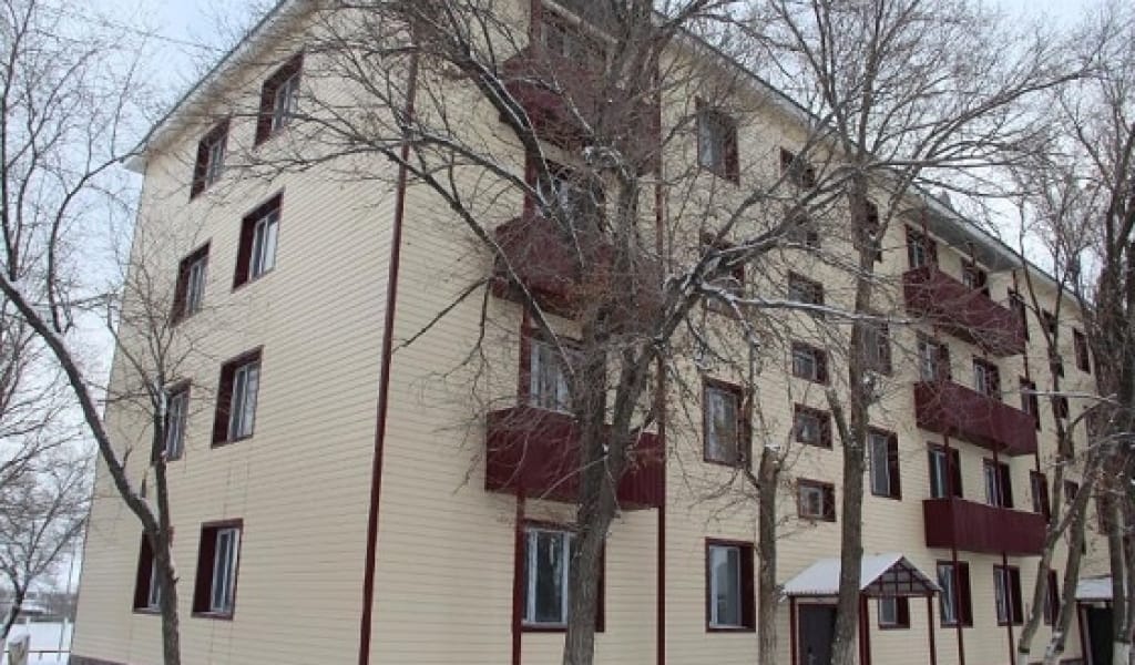 САРЫӨЗЕКТЕГІ ӘСКЕРИЛЕР СЫРТЫ ОТҚА ТӨЗІМДІ ТҰРҒЫН ҮЙЛЕРГЕ КӨШТІ